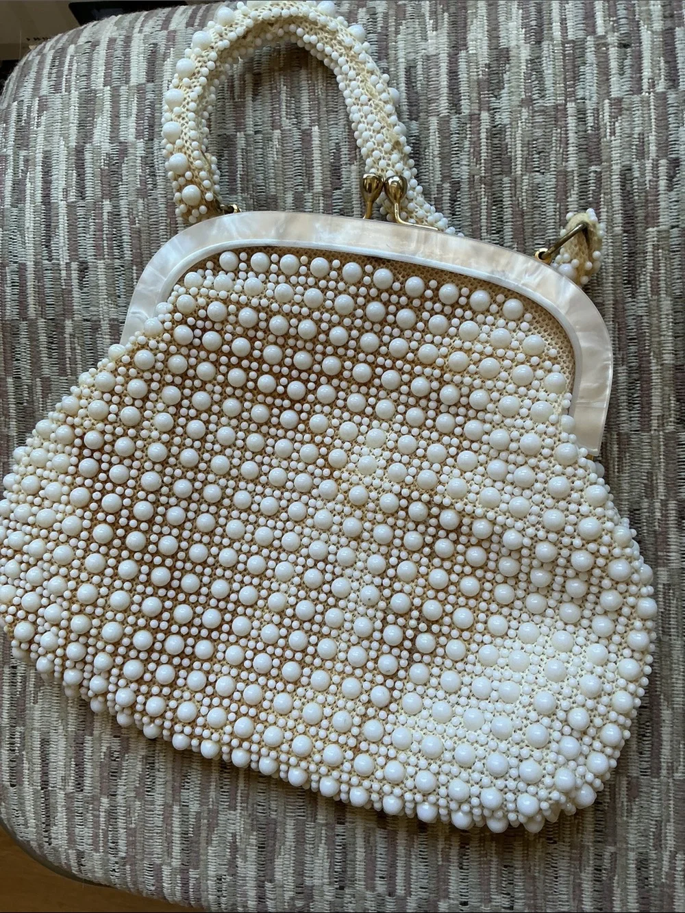Vintage-Inspired Ivory Beaded Handbag with Gold Frame